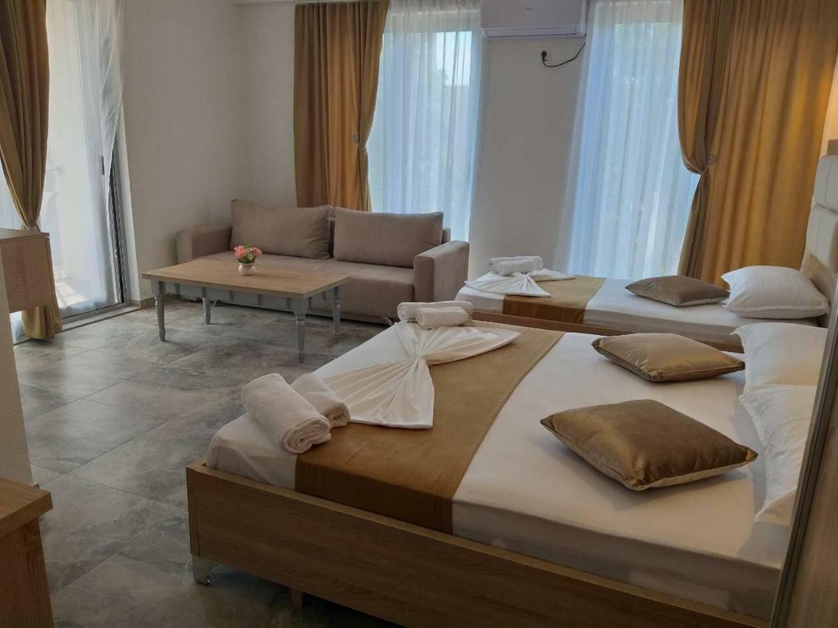 Hotel Gothia Ulcinj Exterior photo