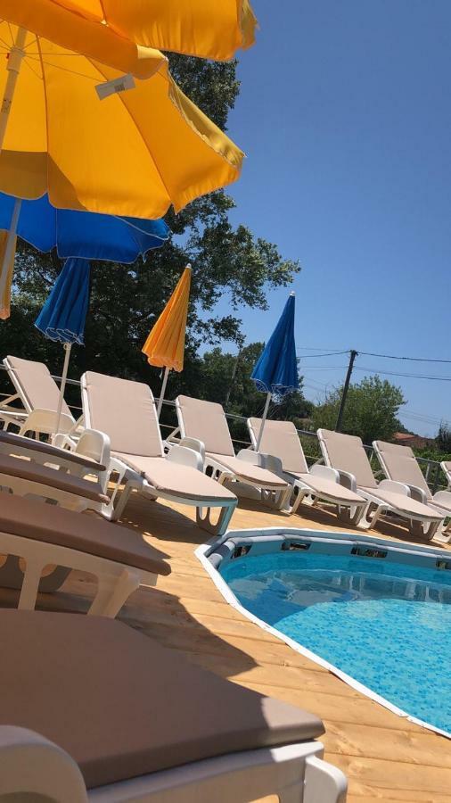 Hotel Gothia Ulcinj Exterior photo